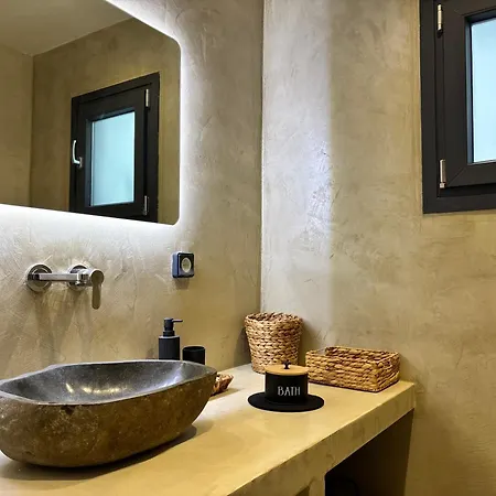 Bevimar With Private Pool And Non Heated Jacuzzi Santorini Island